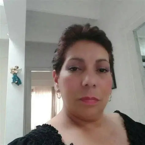 <strong>Antonia Camacho - 50 años</strong>